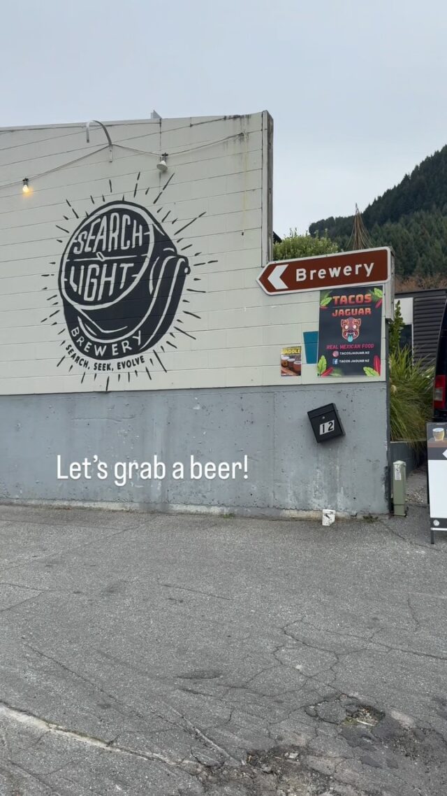 A solid selection of tasty beverages from lagers to sours in Queenstown!

#nzbeer #hazyipa #lagerislife #brewerylife #beerjudge #bjcp #beerstagram #beerlover #brewing